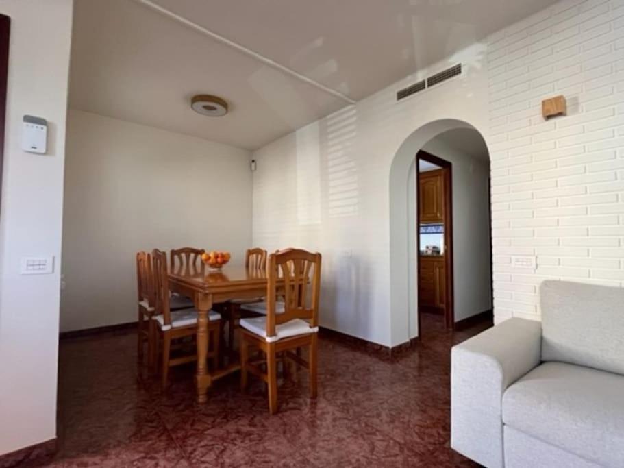 Casa Mediterranea Junto Al Mar. * Chilches (Valencia)